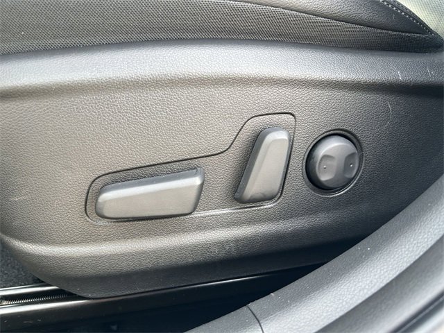 Used 2023 Hyundai Kona Limited image 31