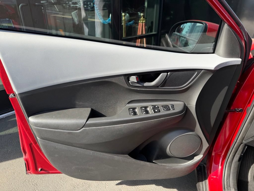 Used 2019 Hyundai Kona SE FWD image 32