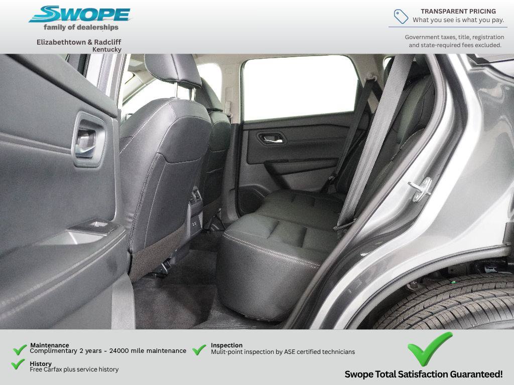 Used 2026 Nissan Rogue SL AWD/4WD image 12
