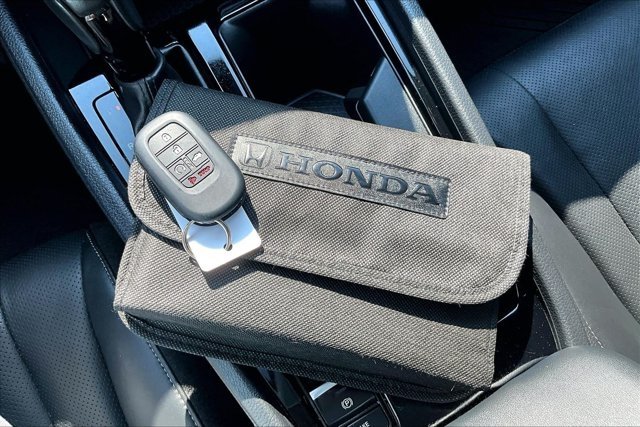 Used 2023 Honda Accord EX-L image 33