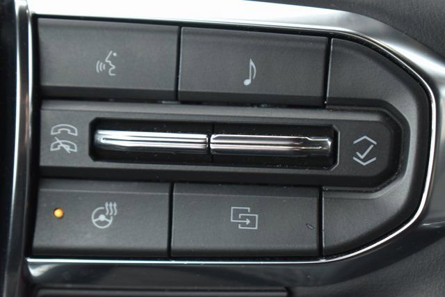 Used 2025 GMC Acadia Elevation image 26