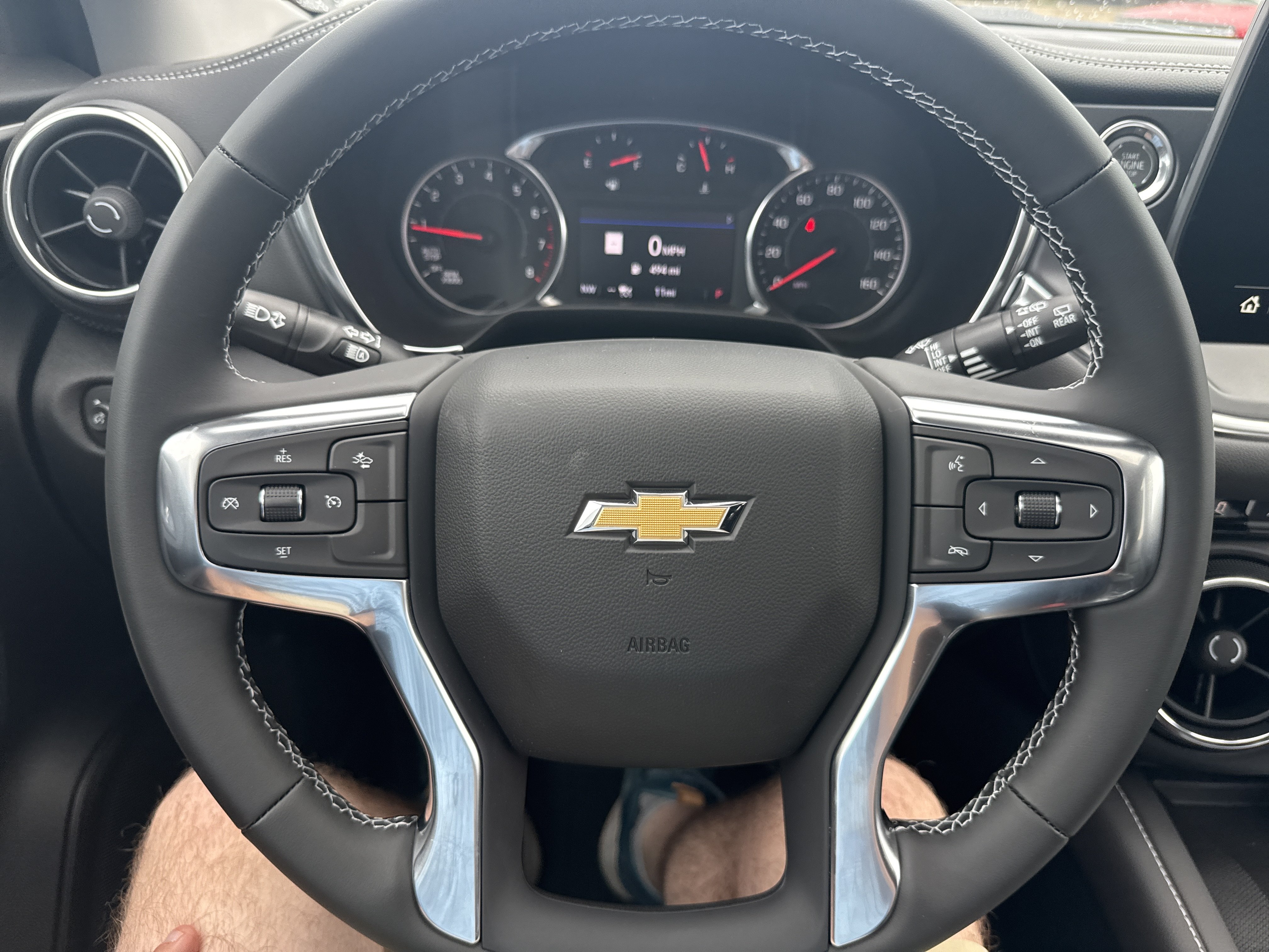 New 2026 Chevrolet Blazer LT w/ Sound & Technology Package AWD/4WD image 17
