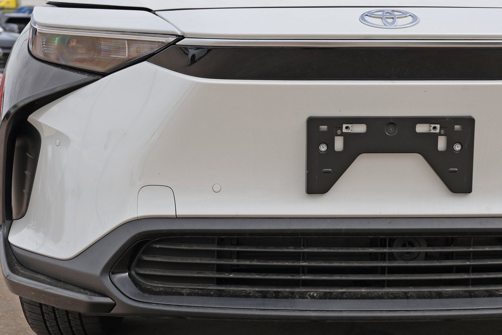 Used 2025 Toyota bZ4X AWD image 11