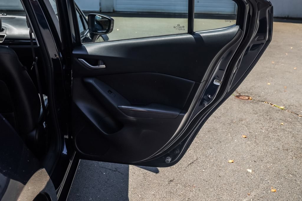 Used 2016 MAZDA MAZDA3 i Grand Touring FWD image 17