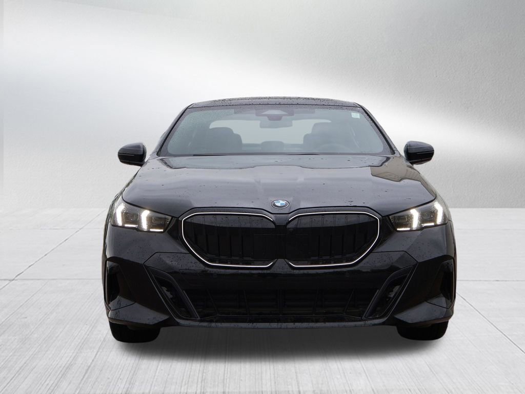 New 2027 BMW 530i xDrive AWD/4WD image 2