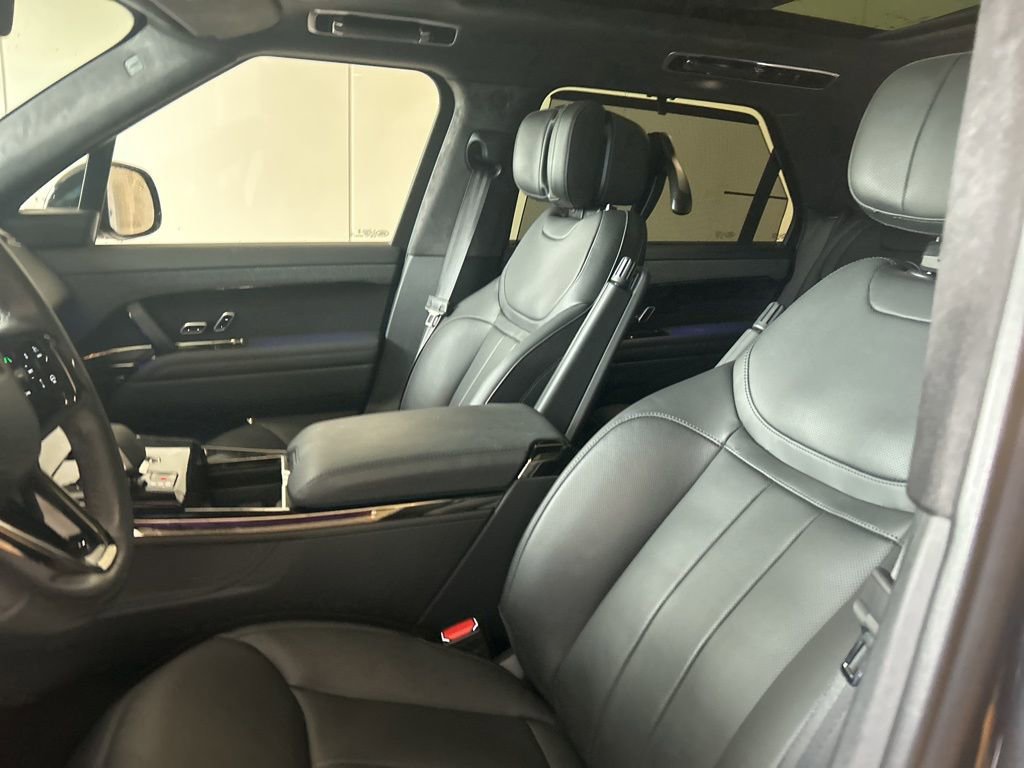 Used 2025 Land Rover Range Rover Sport Autobiography image 6
