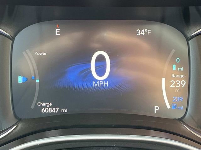 Used 2024 Chrysler Pacifica Limited FWD image 43