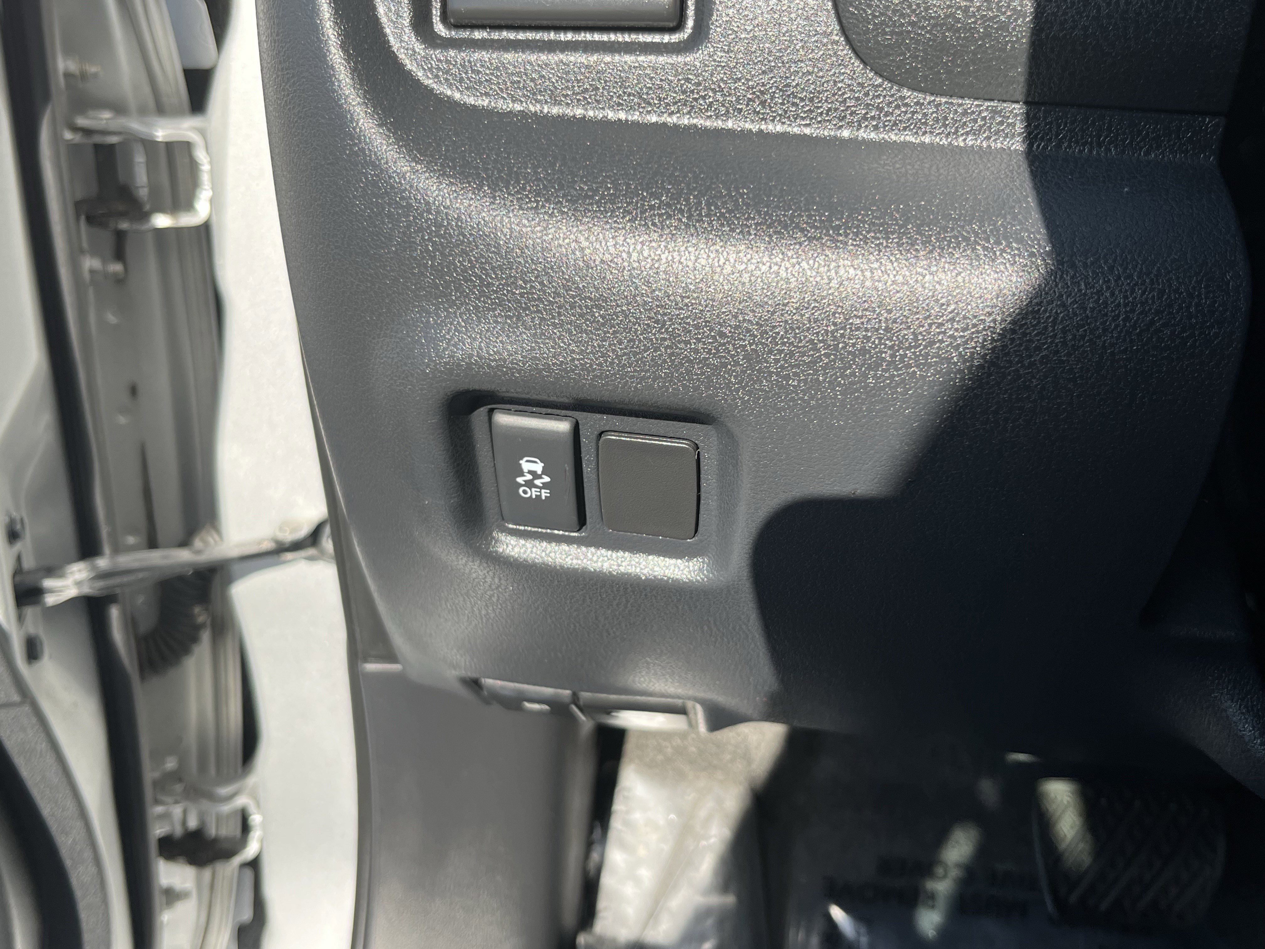 Used 2014 Nissan Versa S Plus image 24