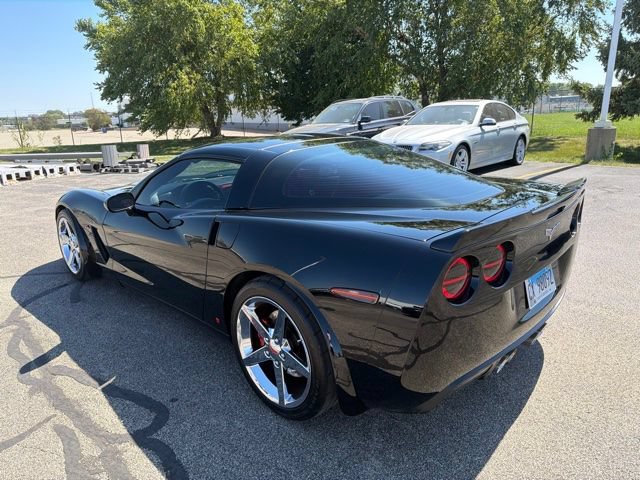 Used 2006 Chevrolet Corvette Coupe w/ Preferred Equipment Group RWD image 4