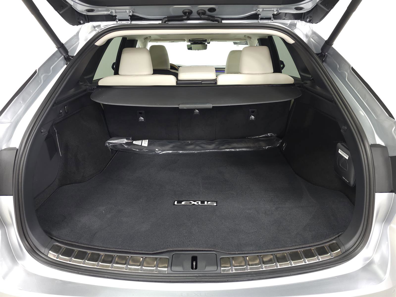 Used 2025 Lexus RX 350 AWD/4WD image 8