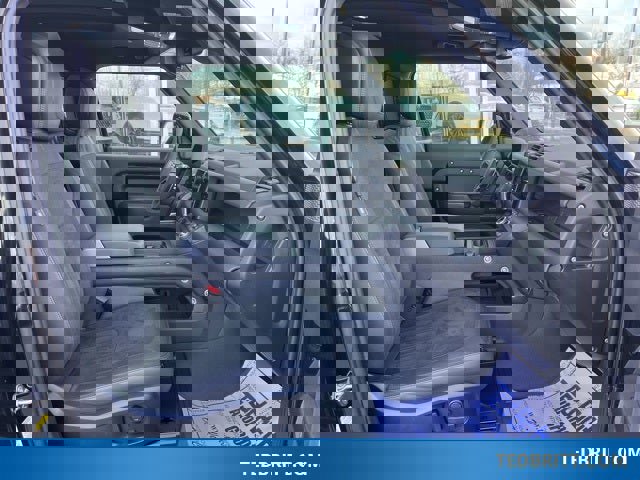 Used 2024 Land Rover Defender 90 V8 image 17