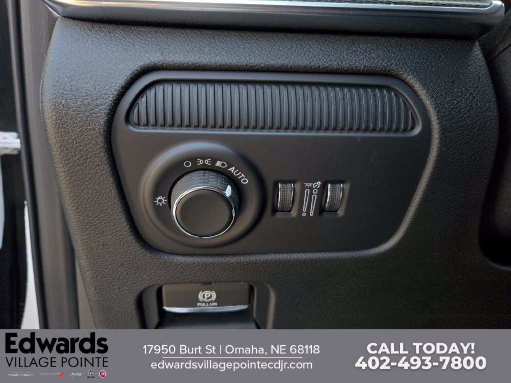 New 2026 Jeep Grand Wagoneer L Summit w/ Rear Seat Video Group I AWD/4WD image 12