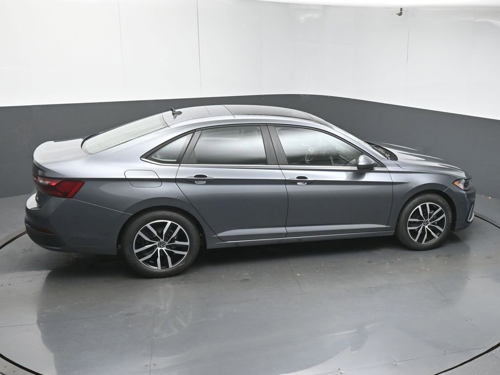 New 2026 Volkswagen Jetta SE FWD image 45