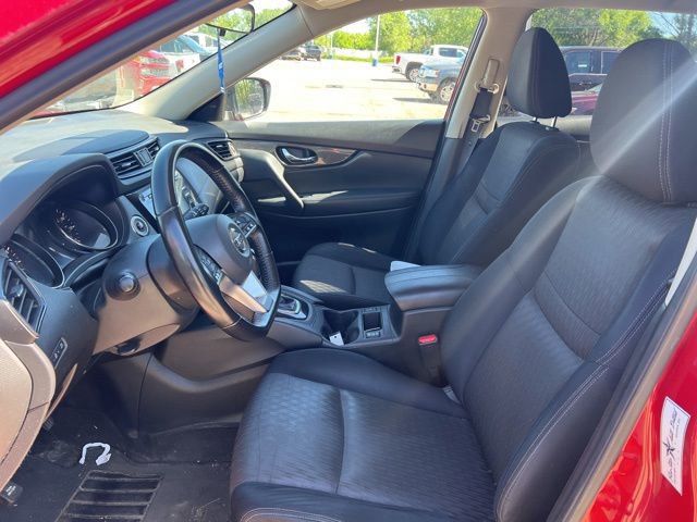 Used 2017 Nissan Rogue SV AWD/4WD image 15