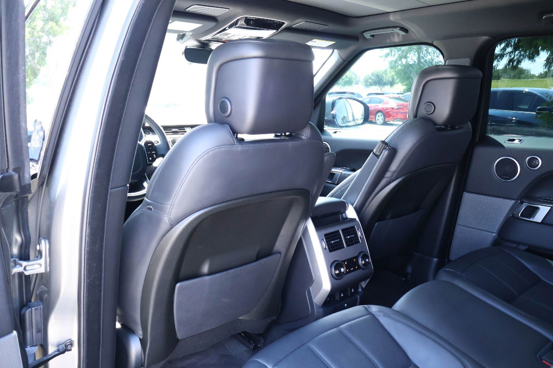 Used 2020 Land Rover Range Rover Sport HSE AWD/4WD image 12