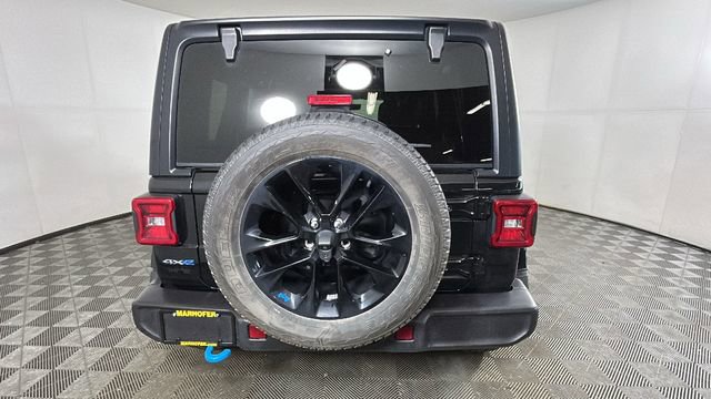 Used 2023 Jeep Wrangler Unlimited Sahara w/ Cold Weather Group AWD/4WD image 4