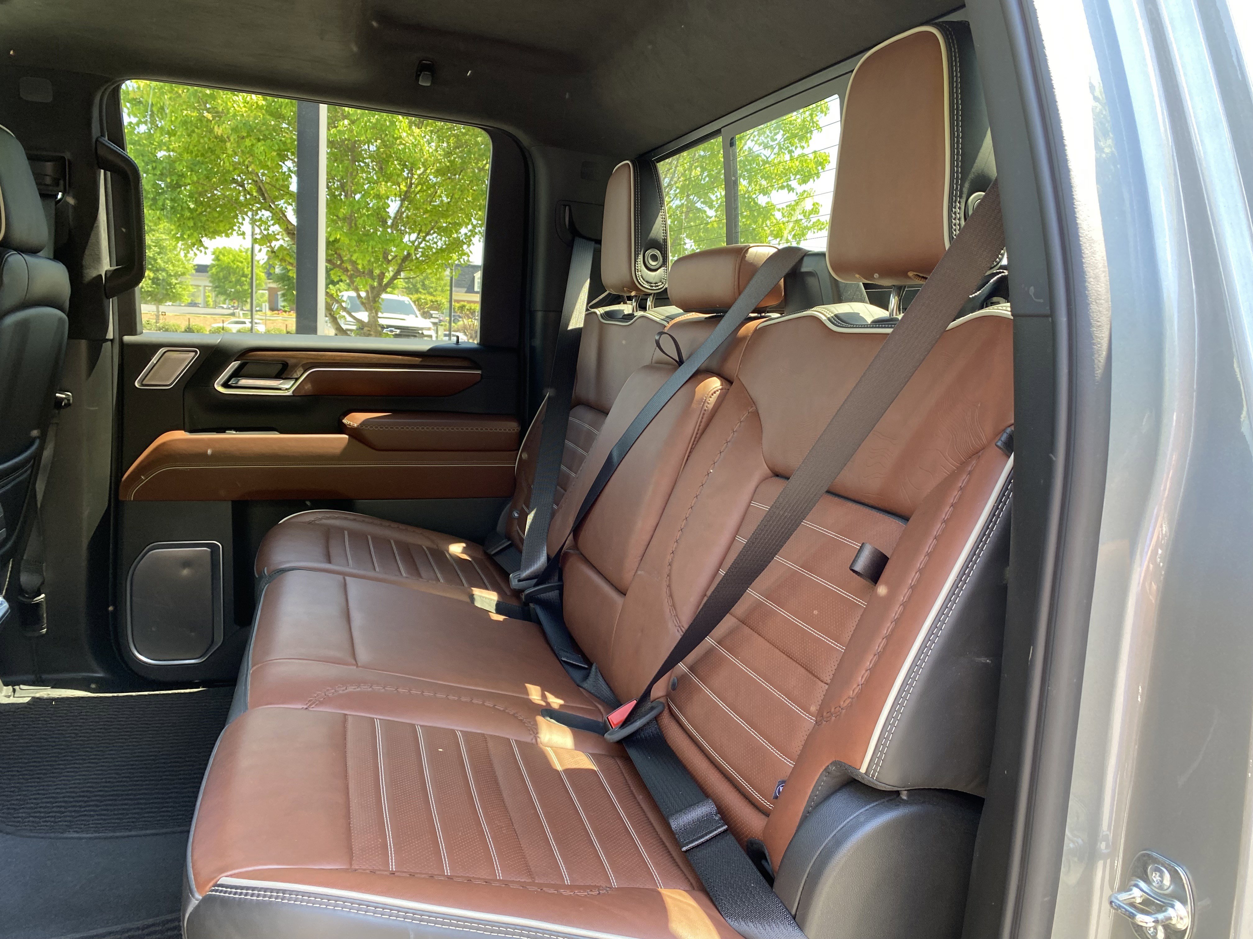 Used 2025 GMC Sierra 2500 Denali Ultimate image 42