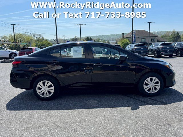 Used 2025 Nissan Versa S FWD image 7