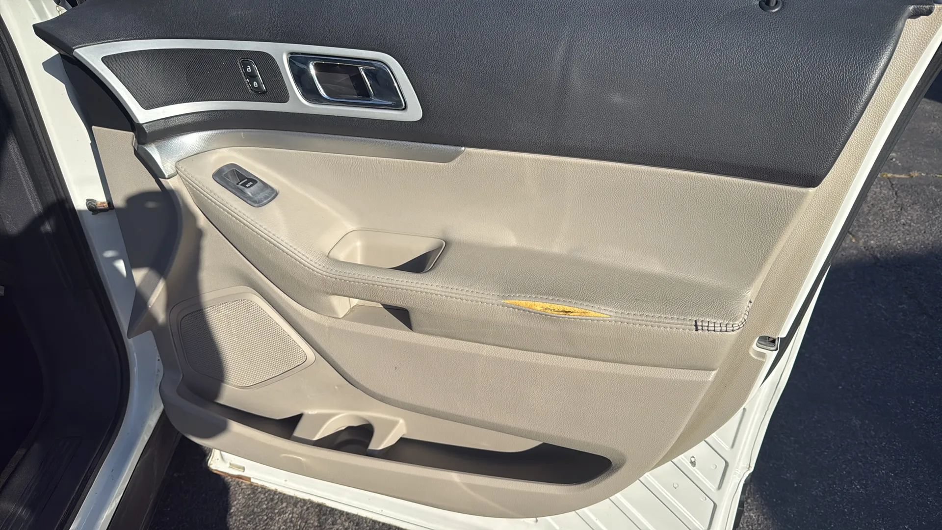 Used 2012 Ford Explorer XLT AWD/4WD image 14