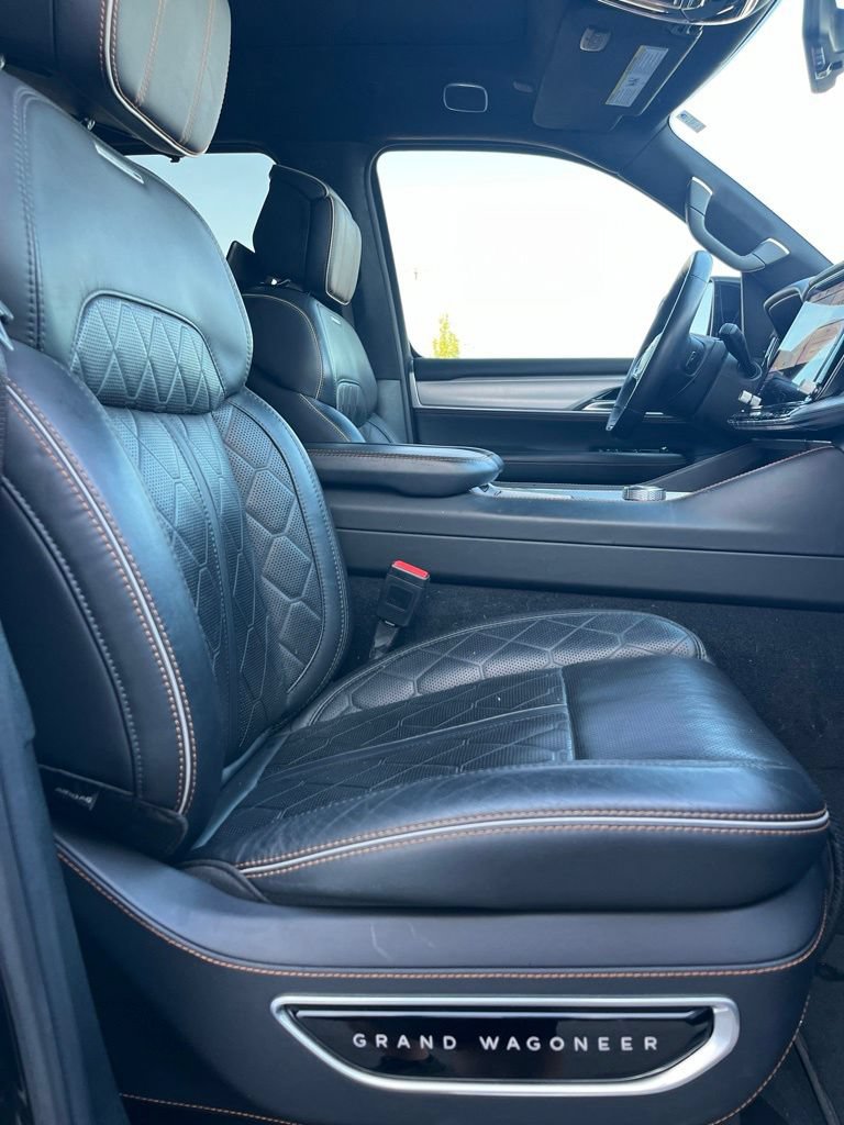 Certified 2022 Jeep Grand Wagoneer Series III w/ Rear Seat Video Group 1 AWD/4WD image 11