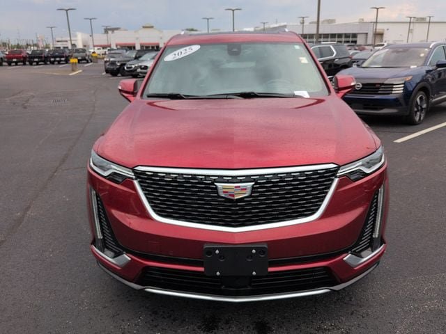 Used 2025 Cadillac XT6 Premium Luxury w/ Technology Package AWD/4WD image 2