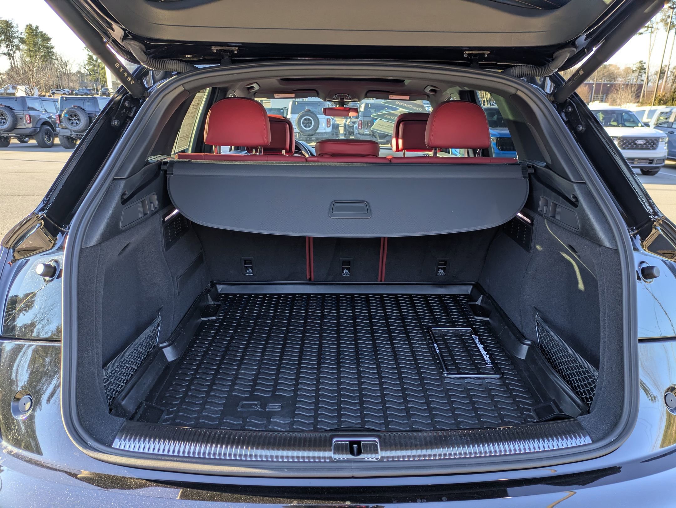 Used 2024 Audi SQ5 Premium Plus w/ Premium Plus Package image 33