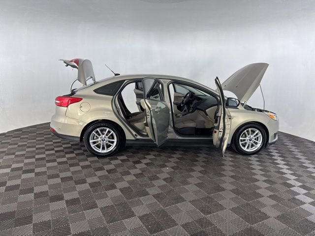 Used 2015 Ford Focus SE w/ SE Cold Weather Package image 14