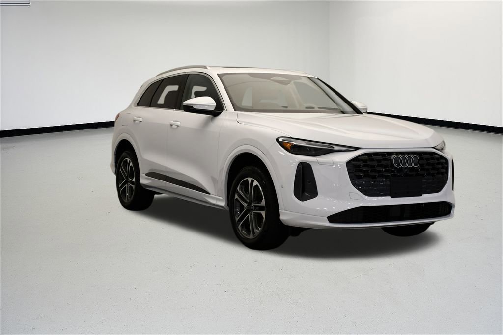 Used 2025 Audi Q5 Premium w/ Convenience Package image 7