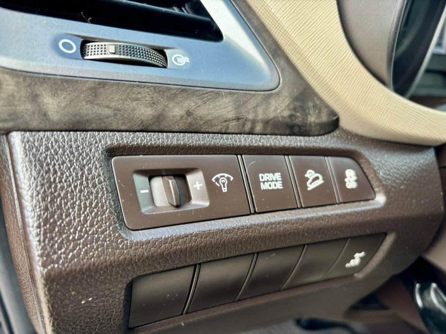 Used 2017 Hyundai Santa Fe Sport image 26