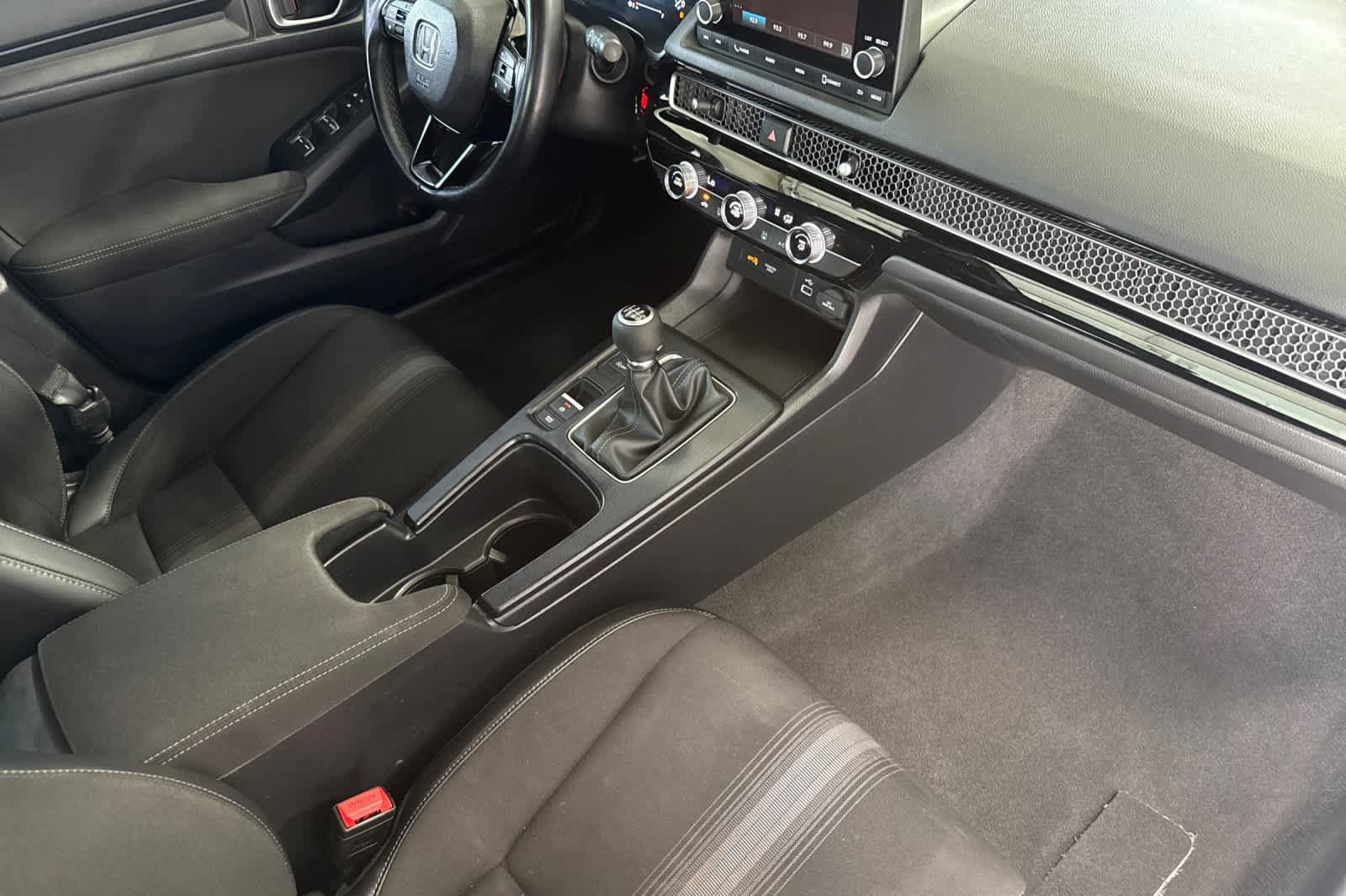 Used 2023 Honda Civic Sport image 17