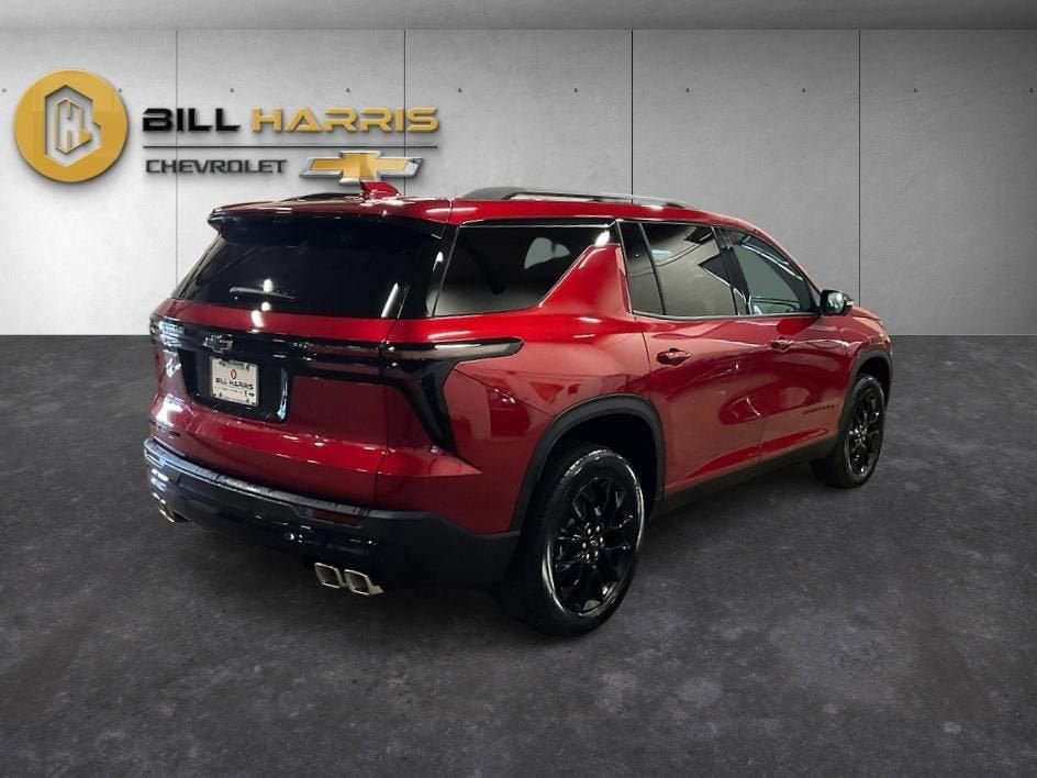 New 2026 Chevrolet Traverse LT w/ Midnight/Sport Edition AWD/4WD image 2