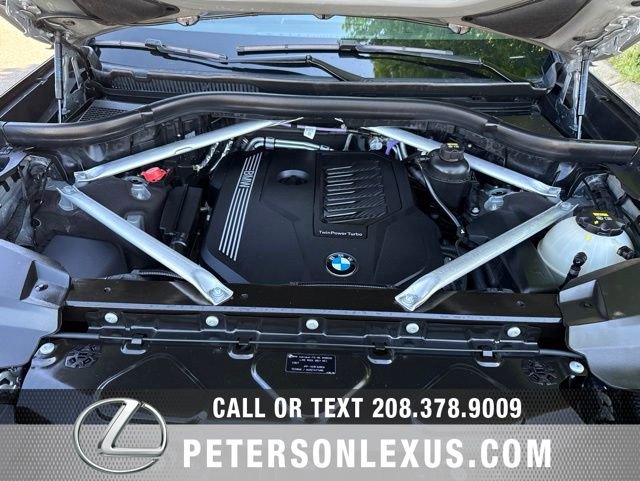 Used 2021 BMW X7 xDrive40i w/ M Sport Package AWD/4WD image 10