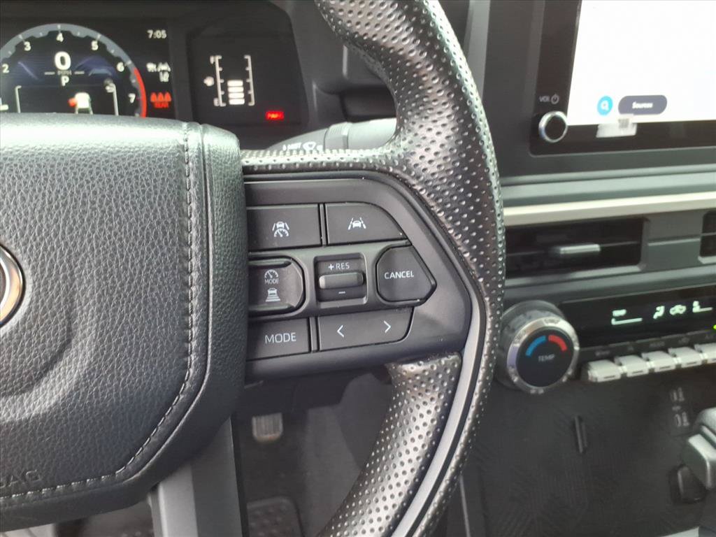 Used 2024 Toyota Tacoma SR AWD/4WD image 31