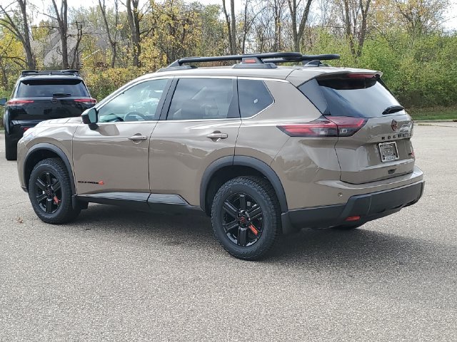 New 2027 Nissan Rogue SV AWD/4WD image 3