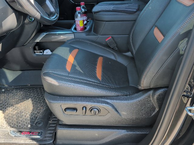Used 2021 GMC Sierra 1500 AT4 w/ AT4 Value Package AWD/4WD image 18