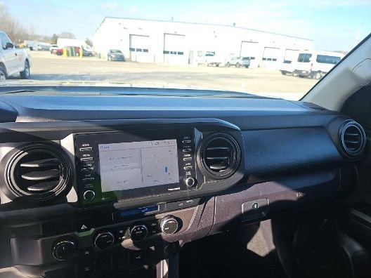 Used 2021 Toyota Tacoma SR image 7