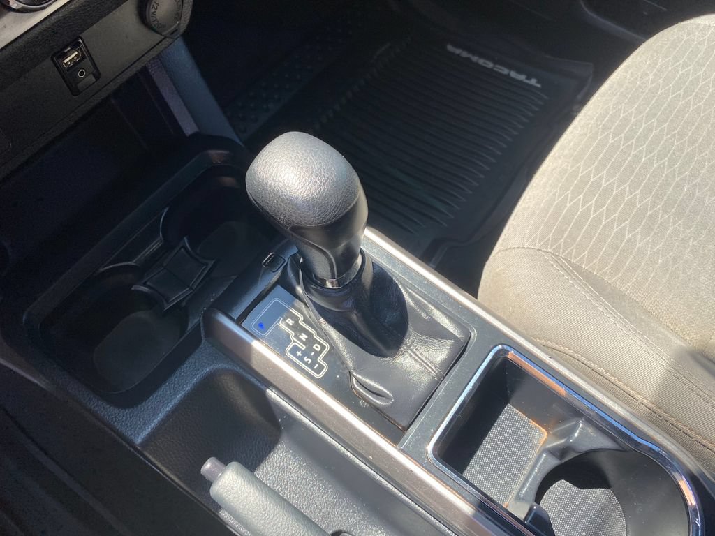 Used 2017 Toyota Tacoma SR5 RWD image 35