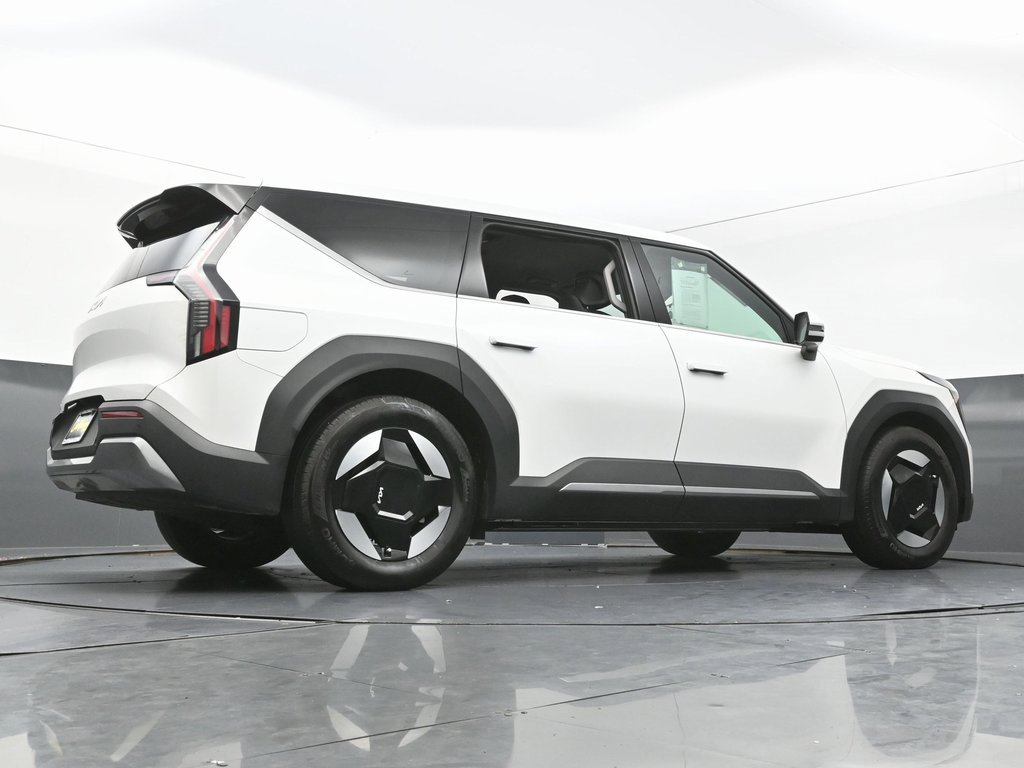 Used 2024 Kia EV9 Light Long Range image 55
