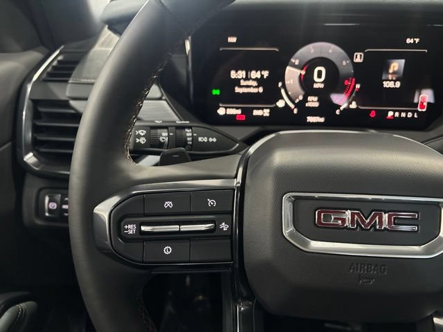 Used 2025 GMC Acadia AT4 w/ Luxury Package AWD/4WD image 17