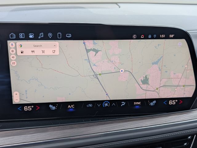 Used 2025 Chevrolet Tahoe Z71 w/ Comfort Package image 19