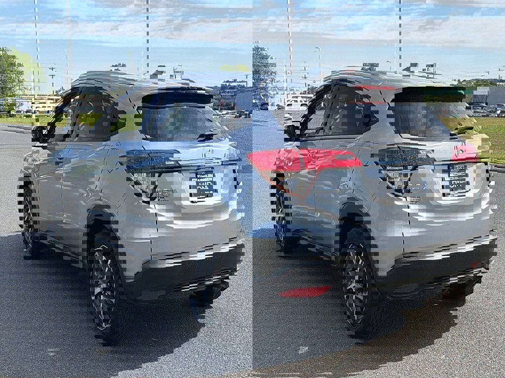 Used 2022 Honda HR-V EX image 4