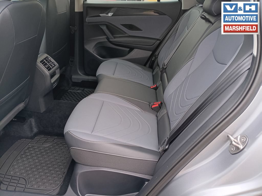 Used 2026 Volkswagen Tiguan SE AWD/4WD image 20