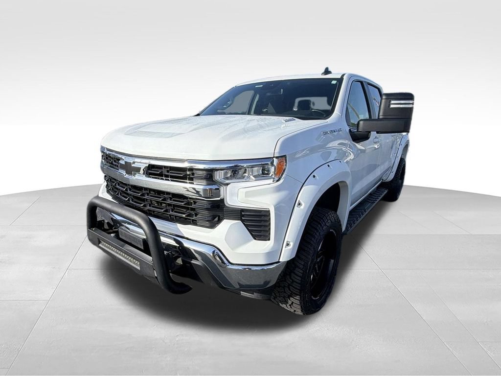 Used 2023 Chevrolet Silverado 1500 LT AWD/4WD image 11