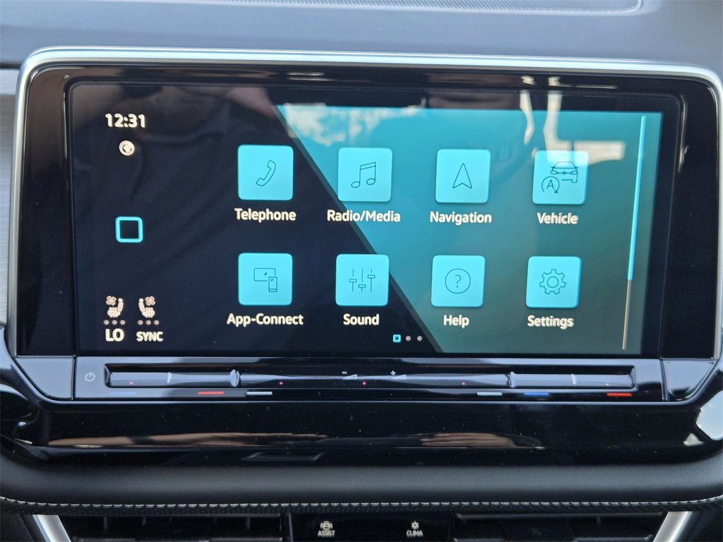 New 2026 Volkswagen Atlas Cross Sport SE image 14