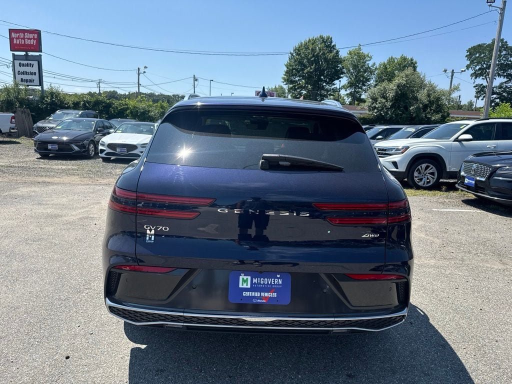Used 2026 Genesis GV70 2.5T Advanced AWD/4WD image 6