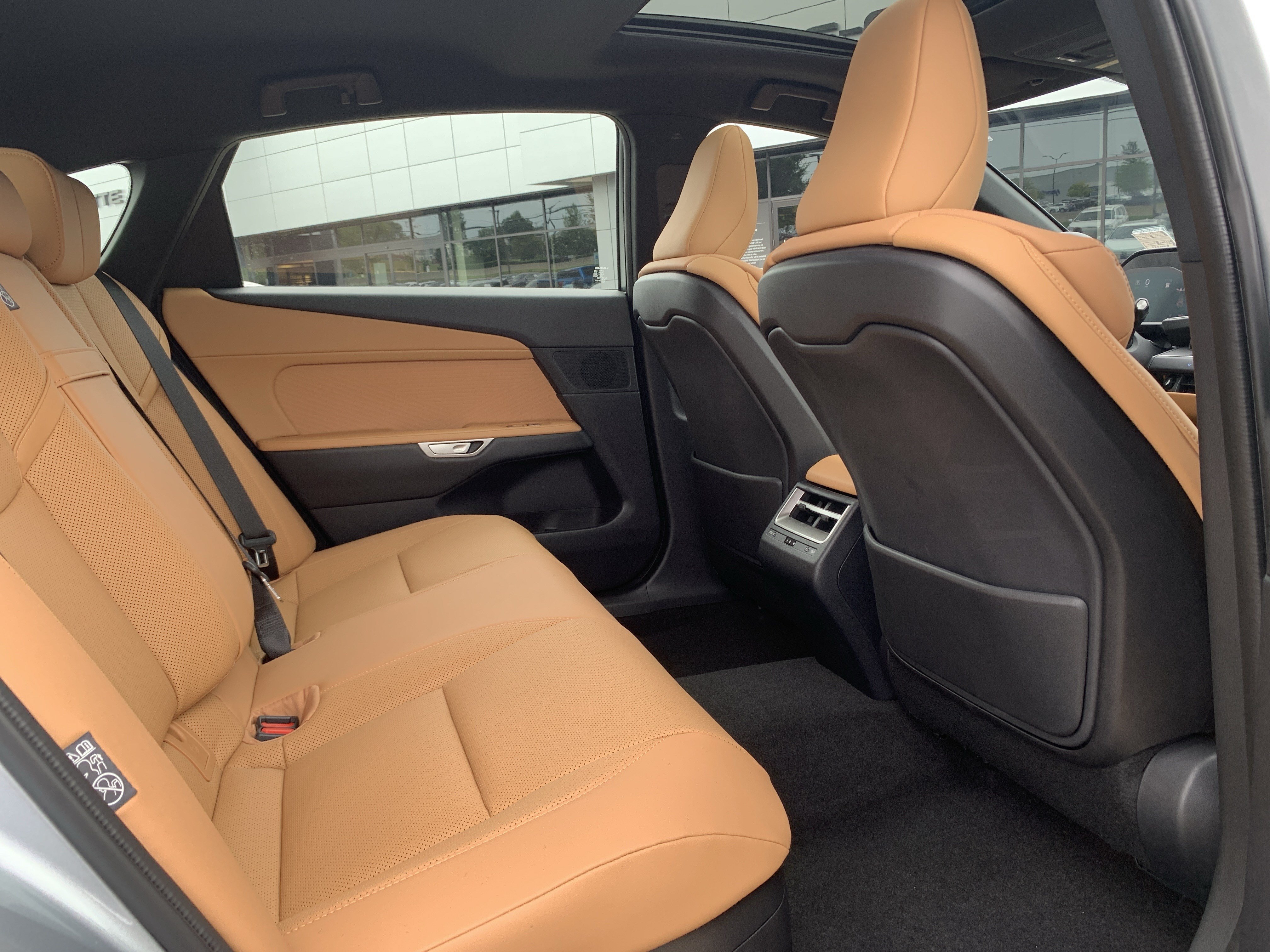 Used 2026 Lexus ES 350h w/ Convenience Package FWD image 33