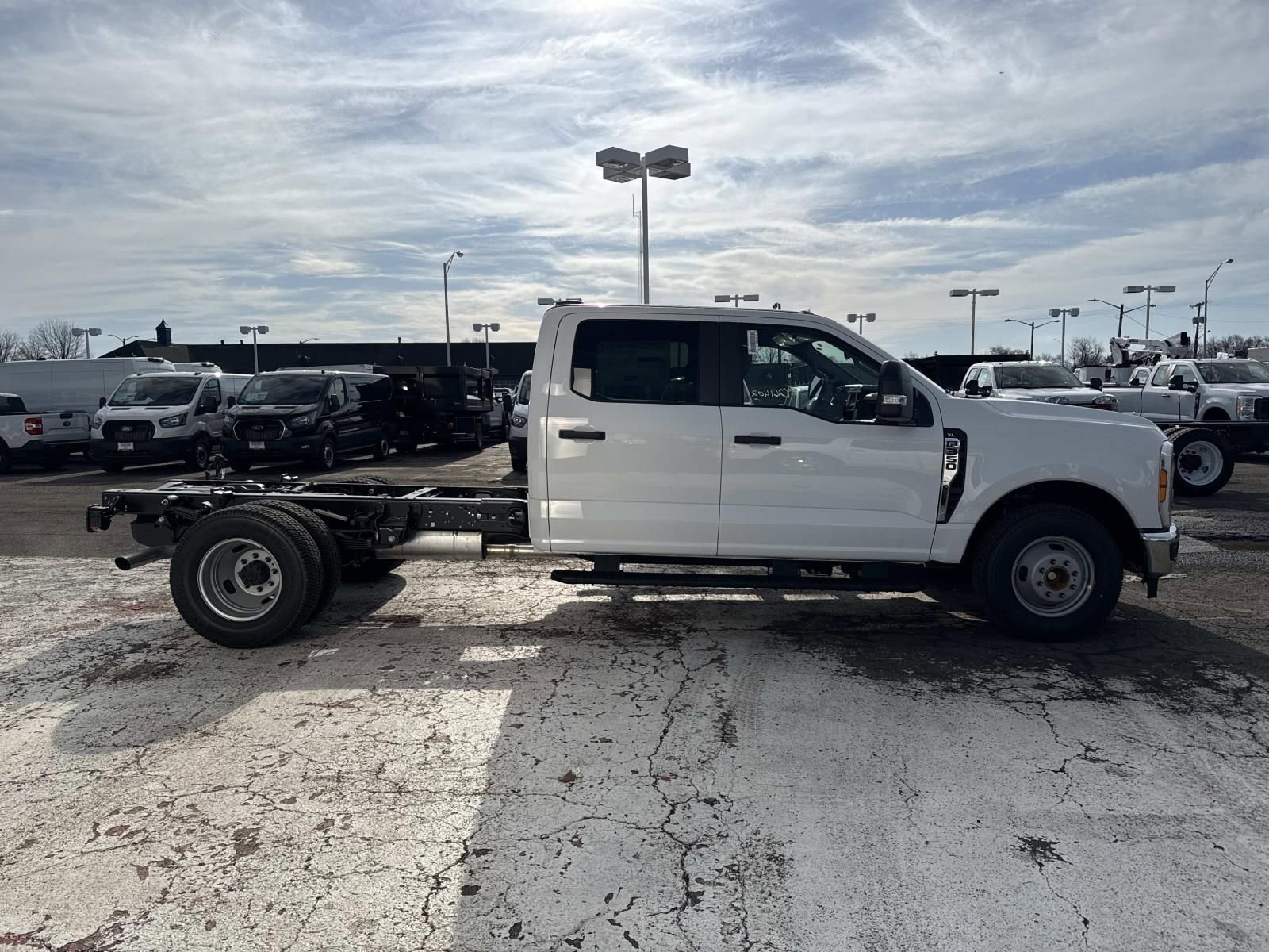 New 2026 Ford F350 XL w/ XL Chrome Package image 2