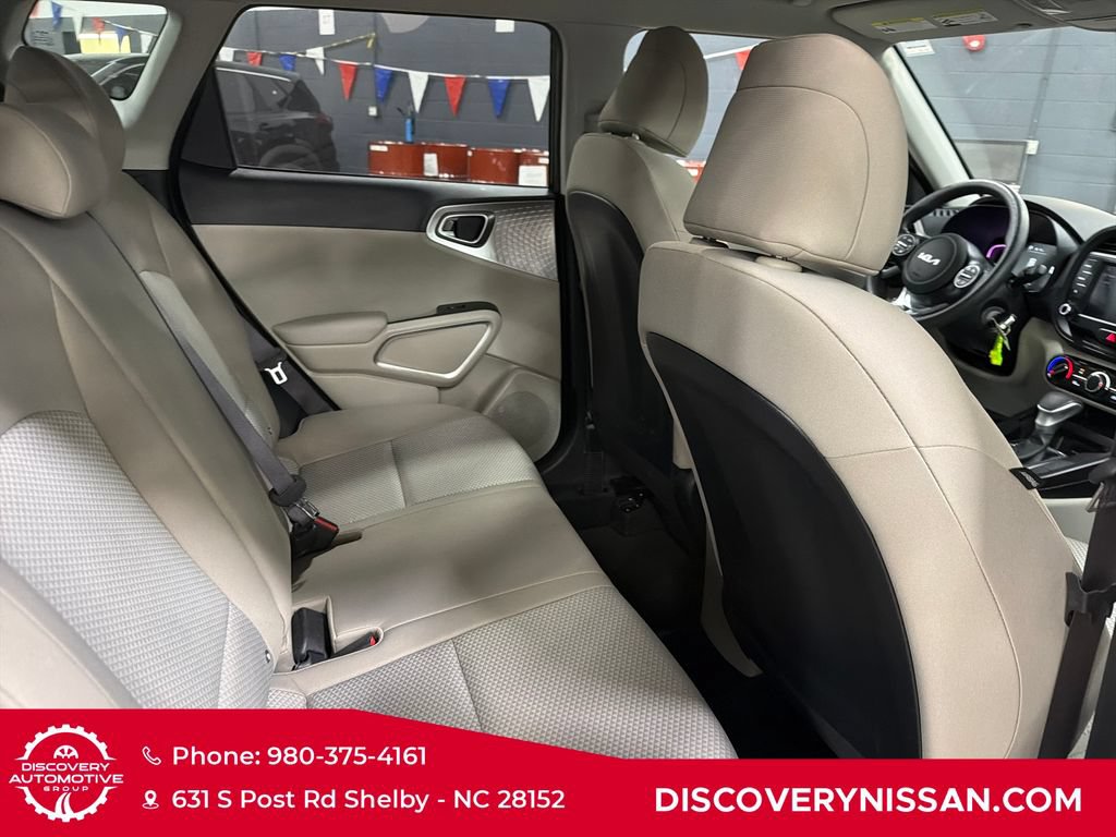 Used 2024 Kia Soul LX w/ Option Group 015 FWD image 34
