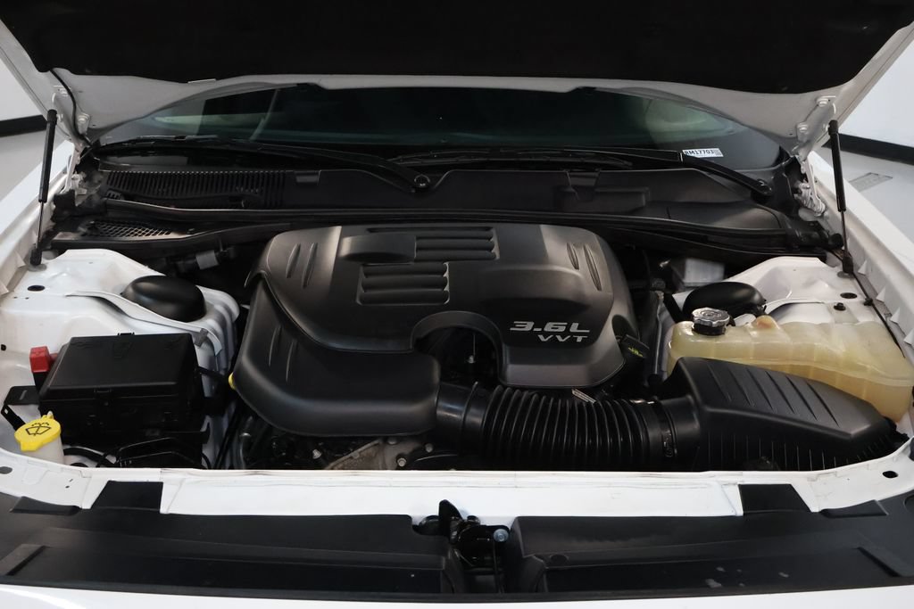 Used 2022 Dodge Challenger GT AWD/4WD image 34