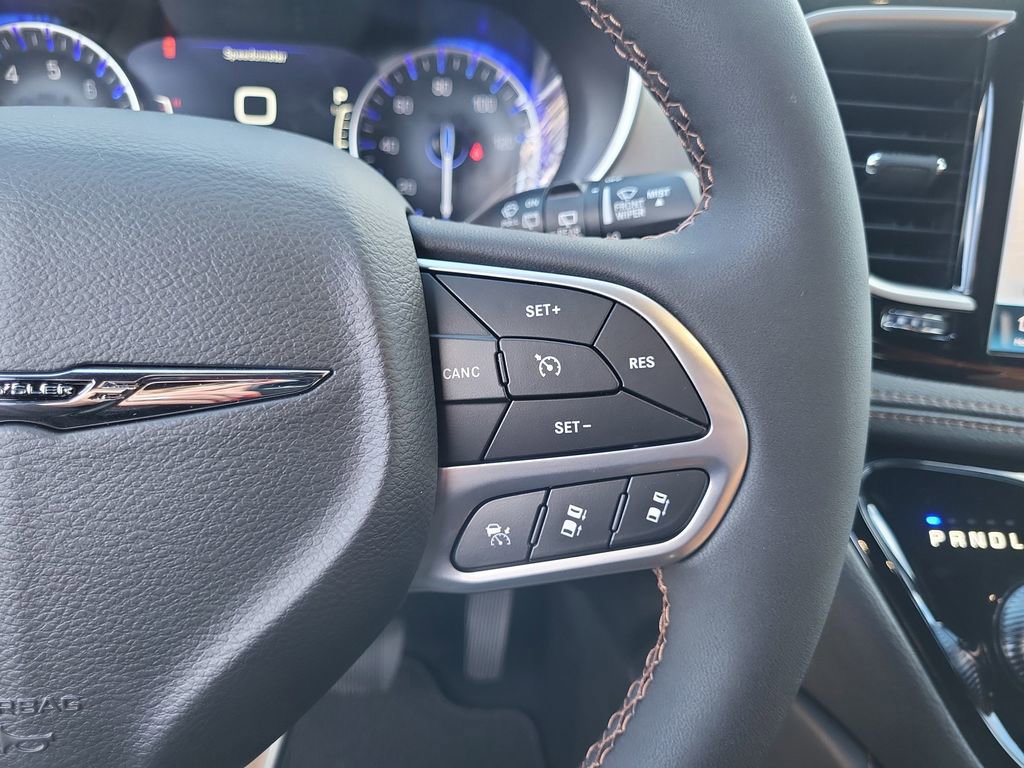 New 2026 Chrysler Pacifica Pinnacle w/ Trailer Tow Group image 19